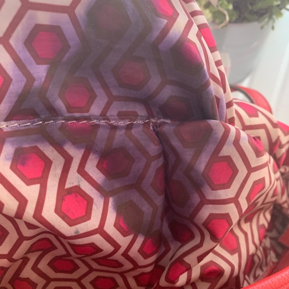 Nine West purse! Great color! - Picture 3 of 8